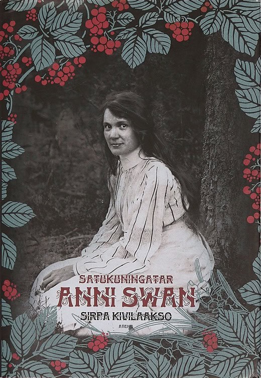 Toliq uzunlikdagi dildo eshak ichida