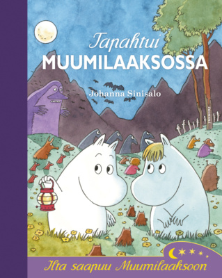 Tapahtui Muumilaaksossa -kirjan kannessa on Muumipeikko ja Niiskuneiti ulkona yöaikaan. Taustalla kulkee Mörkö, hattivatteja ja muita outoja otuksia.