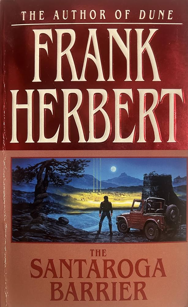 The Santaroga Barrier -kirjan kannessa on pieni kuva miehestä seisomassa yöllä autonsa vieressä ja katselemassa edessään avautuvaa valaistua pikkukaupunkia.