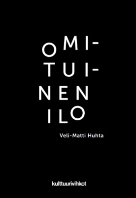 Omituinen ilo -kirjan kannessa on mustalla taustalla kirjan nimi isoin valkoisin kirjaimin aseteltuna väljästi kolme kirjainta rivilleen.
