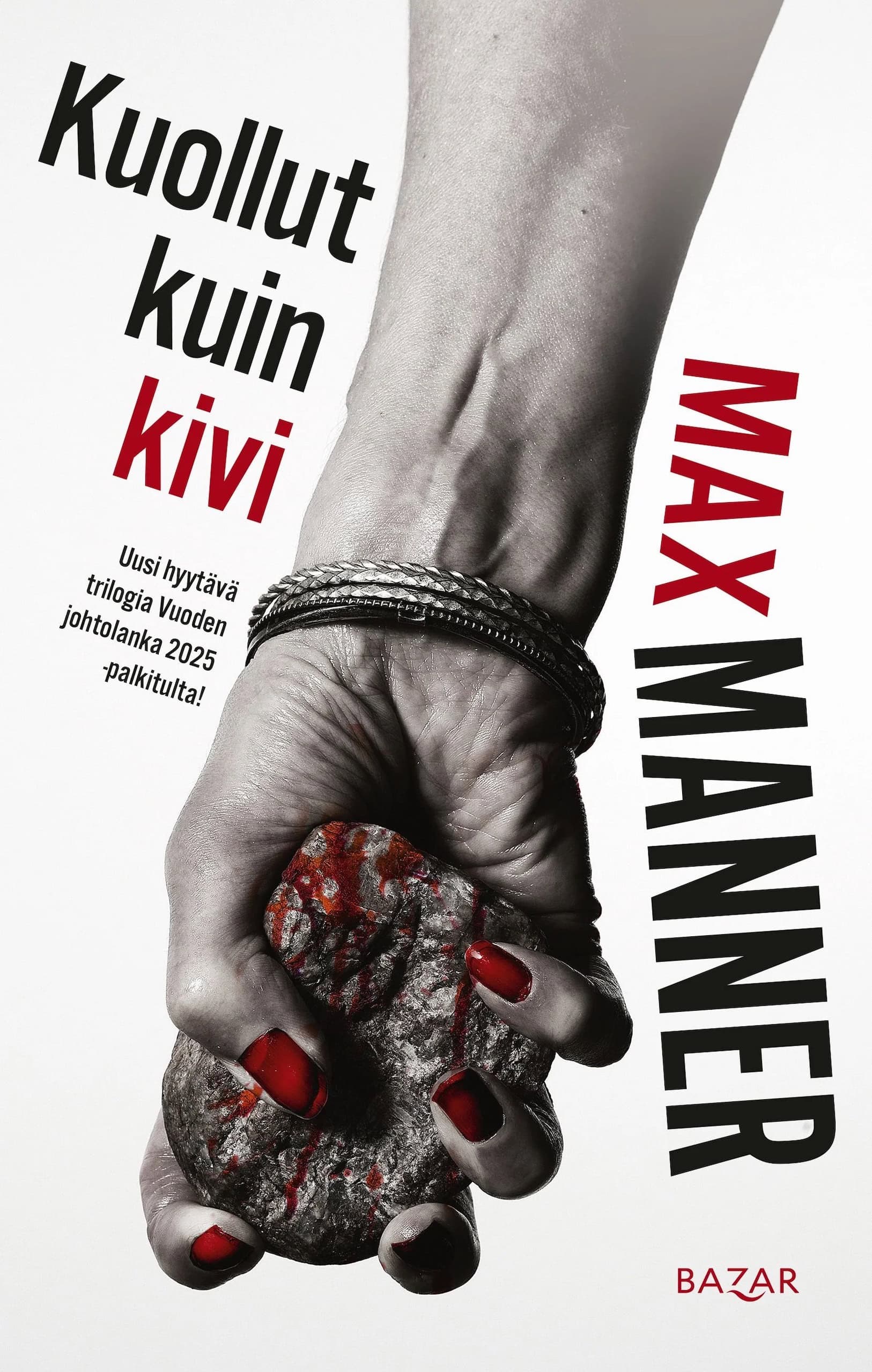 Kuollut kuin kivi -kirjan kannessa on mustavalkoinen kuva kädestä, joka puristaa nyrkinkokoista kiveä. Kivessä on punaisia veritahroja ja käden kynnet ovat verenpunaiset. Kädessä on rannerengas.