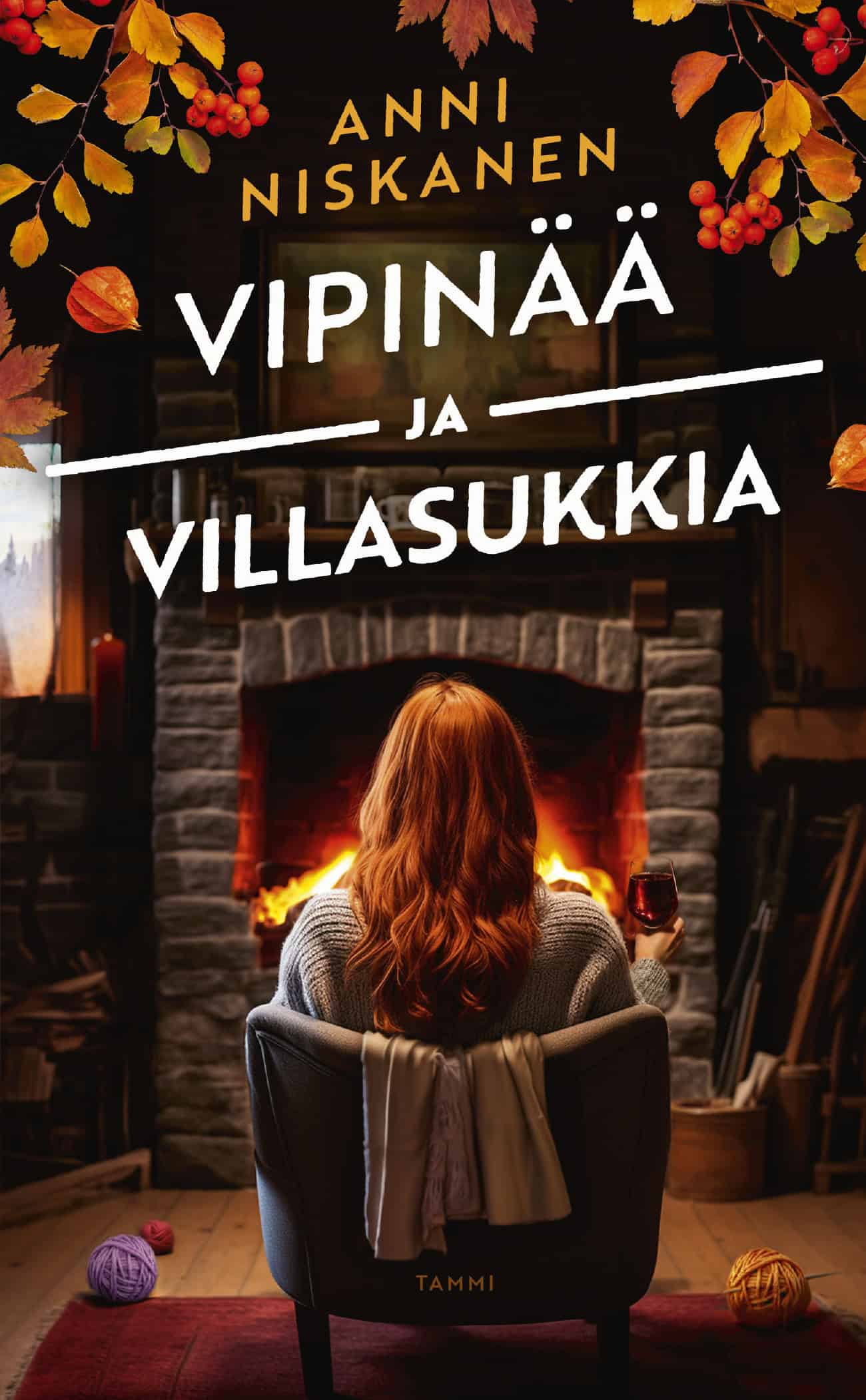 Nainen istuu selin nojatuolissa takkatulen ääressä. Lattialla on lankakeriä.