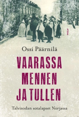 Vaarassa mennen ja tullen -kirjan kannessa on valokuva lumiviittoihin pukeutuneista lapsista, joita lastataan junan kyytiin.