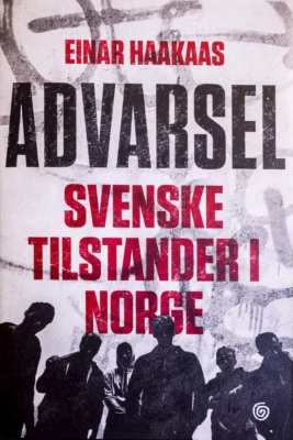 Advarsel-kirjan kannessa on tummia ihmisten siluetteja alareunassa ja tekstien takana graffitisotkuja.