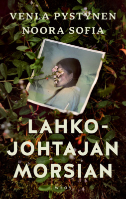 Lahkojohtajan morsian -kirjan kannessa on kuva varpujen seassa olevasta valokuvasta, joka esittää nuorta naista. Naisen kasvojen päällä on pieniä kukkia.